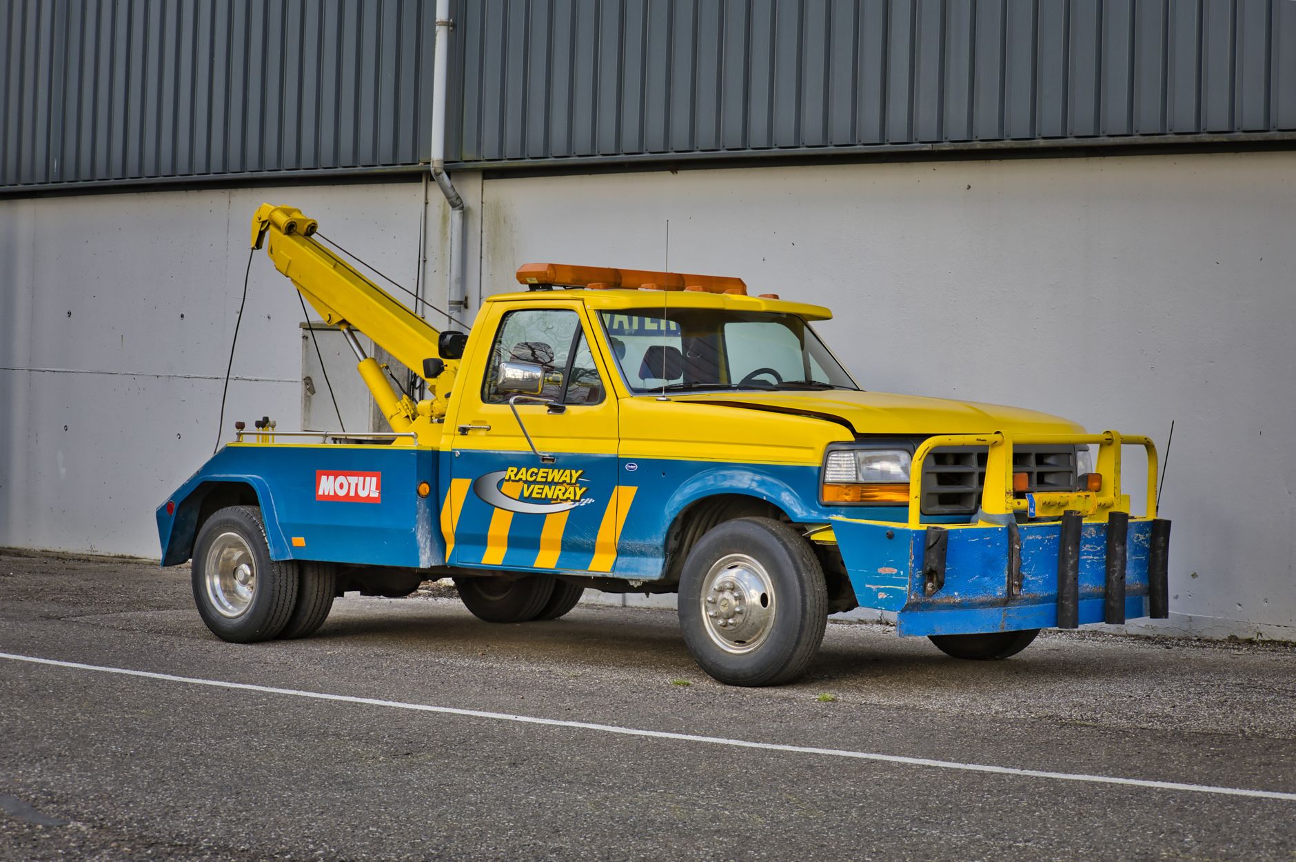 Remorquage voiture équipe à Bezons